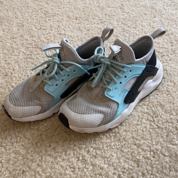 Ultra Huarache by Nike - Picture 4 of 7
